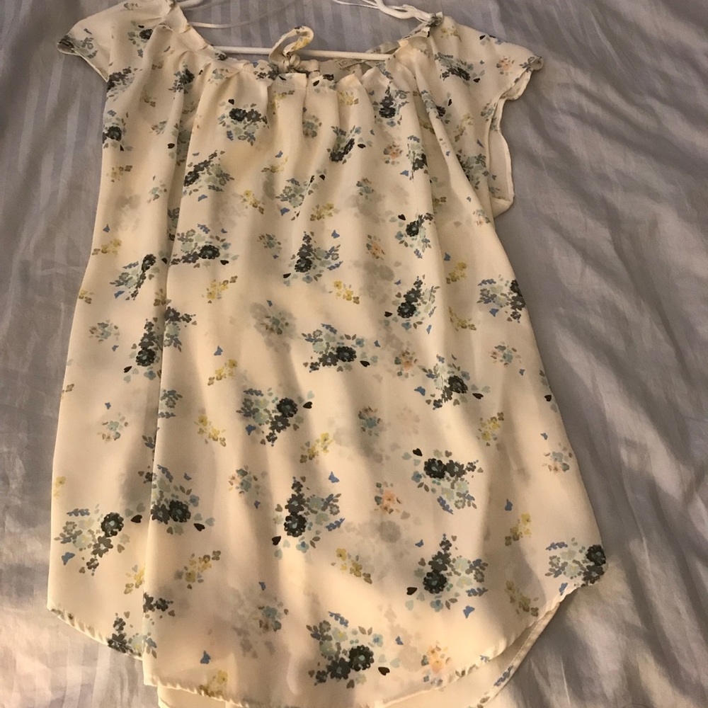 Lauren Conrad cream blouse
